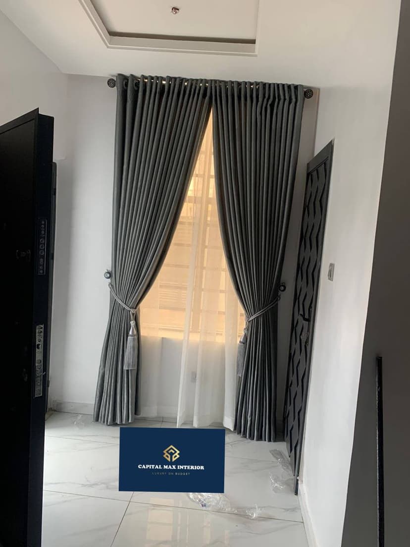 Elegant Drapes for Parlour